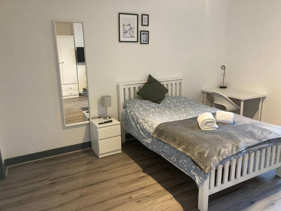 Newly Refurbished Studio, Great Location 8 Studios Nottingham Dış mekan fotoğraf